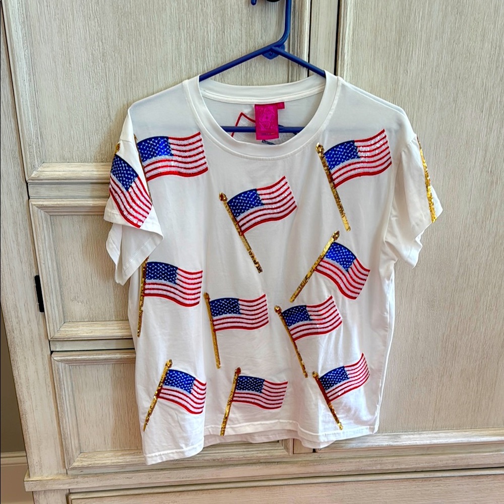 QUEEN OF SPARKLES White Tee with Flag Design
